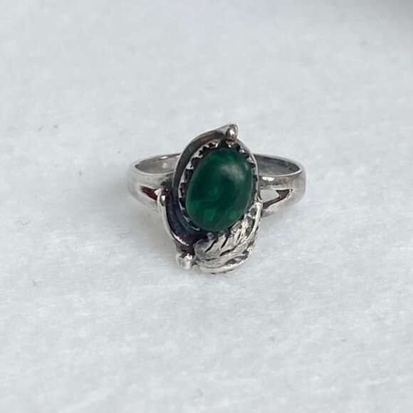Sterling Silver 925 Southwest Oval Bezel Set Malachite Ring Leaf Accent Size 5.5 - Picture 12 of 16
